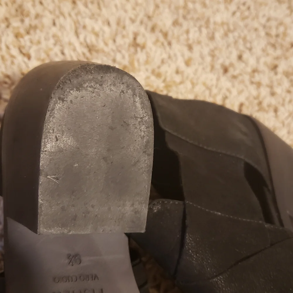 Eileen Fisher used see